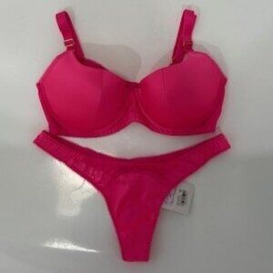 L'Agent by Agent Provocateur Bra & Panty set - SZ 36D & Sz med panty